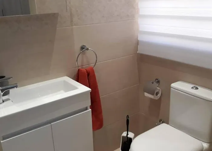 Ramzam - Spacious & Modern 3 Bedroom With Roof Terrace Apartament