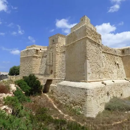 Apartment Ramzam - Spacious & Modern 3 Bedroom With Roof Terrace Marsaskala