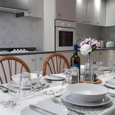 Ramzam - Spacious & Modern 3 Bedroom With Roof Terrace * Marsaskala