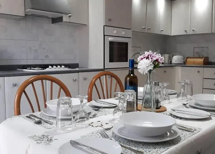 Ramzam - Spacious & Modern 3 Bedroom With Roof Terrace * Marsaskala